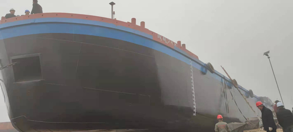 恭喜李老板船只下河，船號（四航258）